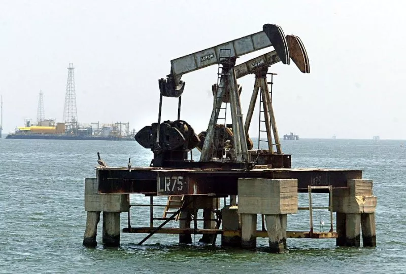 traders uncertain whether opec and non opec nations will curb output in meeting next week photo online traders uncertain whether opec and non opec nations will curb output in meeting next week photo online