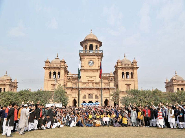 participants of national ability sports festival pose before islamia college university while paraplegic sportsmen compete in wheelchair cricket photos express participants of national ability sports festival pose before islamia college university while paraplegic sportsmen compete in wheelchair cricket photos express