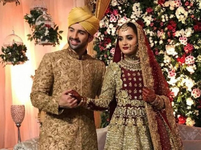 it hasn t ended aiman khan muneeb butt s baraat pictures are out it hasn t ended aiman khan muneeb butt s baraat pictures are out