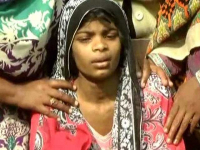child maid brutally beaten thrown out of house by sargodha district council member wife child maid brutally beaten thrown out of house by sargodha district council member wife