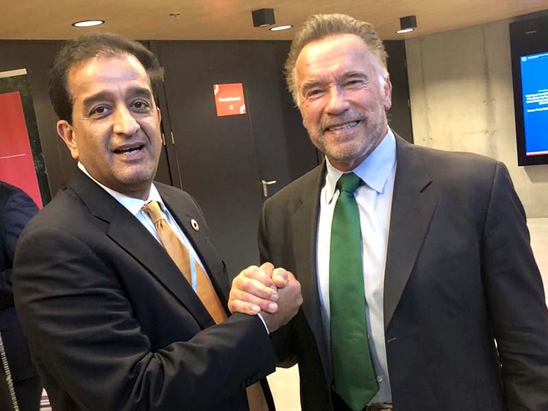 prime minister 039 s adviser for climate change malik amin aslam with hollywood celebrity arnold schwarzenegger photo twitter malik amin aslam