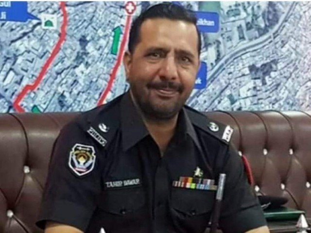 superintendent of police sp late tahir khan dawar photo file
