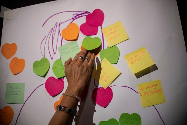 a woman takes part in a workshop on sexting safely and responsibly in mexico city on august 27 2018 photo afp