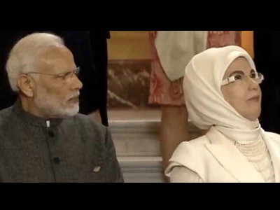 watch indian pm modi left red faced after turkish first lady s snub watch indian pm modi left red faced after turkish first lady s snub