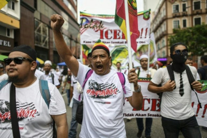 muslims rally to defend privileges in multi ethnic malaysia muslims rally to defend privileges in multi ethnic malaysia