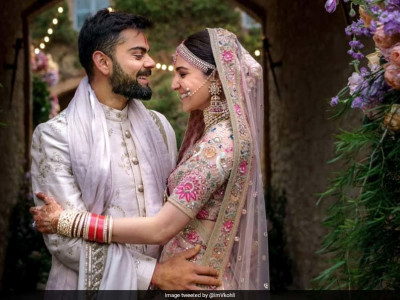 happy anniversary anushka sharma virat kohli mark one year of togetherness