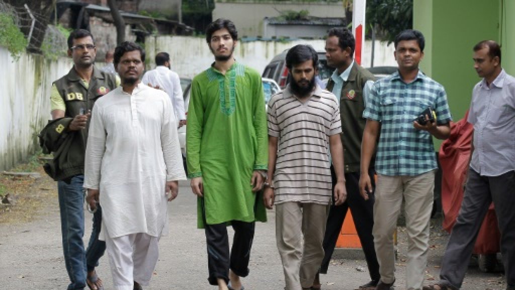 bangladesh arrests extremists over plot to kill filmmaker