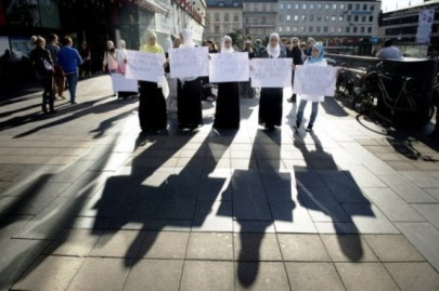 attacked for wearing a hijab what is religious freedom to the west attacked for wearing a hijab what is religious freedom to the west