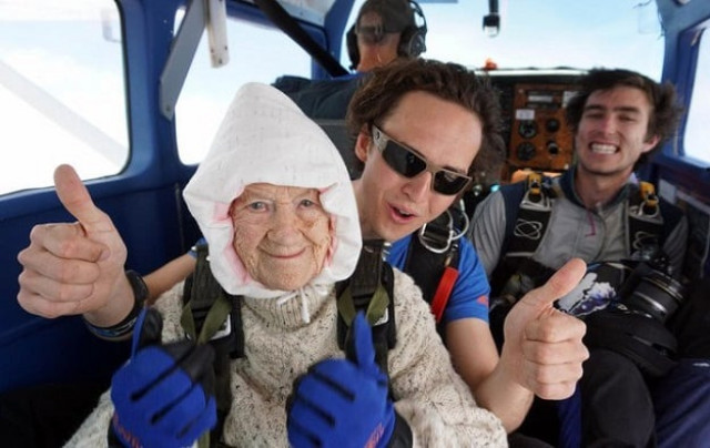 102 year old great grandmother irene o shea getting ready to do a skydive tandem jump in wellington photo afp 102 year old great grandmother irene o shea getting ready to do a skydive tandem jump in wellington photo afp