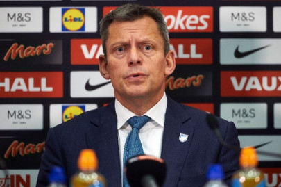 english fa chief executive glenn resigns english fa chief executive glenn resigns