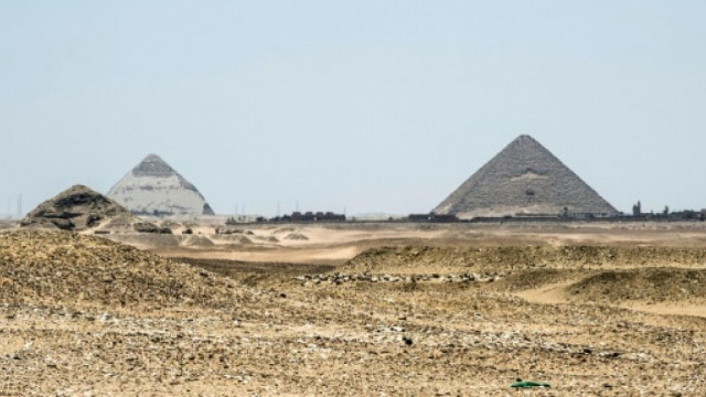 saqqara necropolis south of cairo where egyptian antiquities officials say a new tomb belonging to a high priest and dating back more than 4 400 years photo afp saqqara necropolis south of cairo where egyptian antiquities officials say a new tomb belonging to a high priest and dating back more than 4 400 years photo afp
