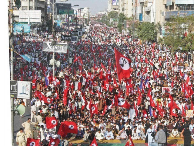 numerous jeay sindh qaumi mahaz supporters gathered at the ma jinnah road photo irfan ali express numerous jeay sindh qaumi mahaz supporters gathered at the ma jinnah road photo irfan ali express