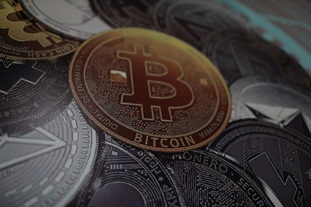 a bitcoin logo is seen at a facility of the youth and sports ministry in caracas venezuela february 23 2018 photo reuters a bitcoin logo is seen at a facility of the youth and sports ministry in caracas venezuela february 23 2018 photo reuters