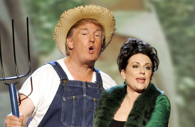 trump singing green acres at the 2005 emmy 039 s photo sccreengrab