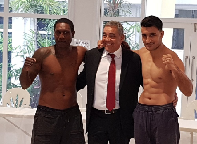 papua new guinea champion john korake right fights pakistani refugee ezatullah kakar for the oceania professional boxing championship in port moresby photo courtesy twitter ezatullahkakar papua new guinea champion john korake right fights pakistani refugee ezatullah kakar for the oceania professional boxing championship in port moresby photo courtesy twitter ezatullahkakar