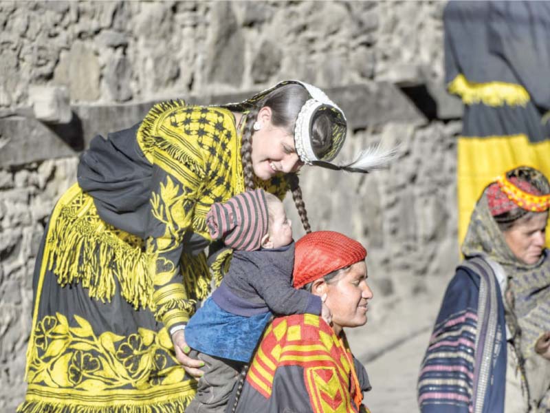 kailash people celebrate on the last day of chowmoss festival photos express