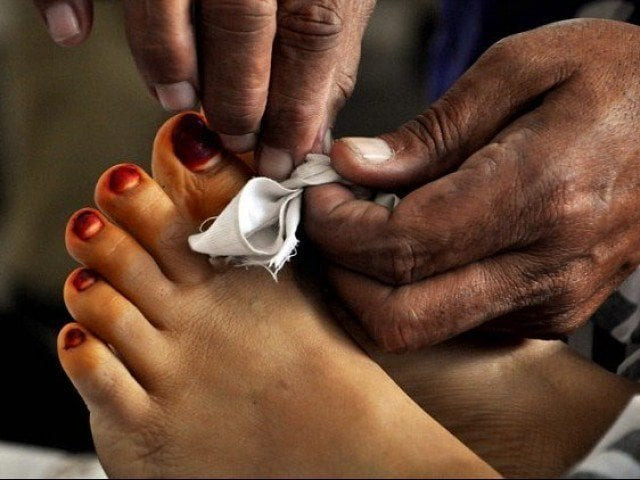 man allegedly strangles wife with brother s help man allegedly strangles wife with brother s help