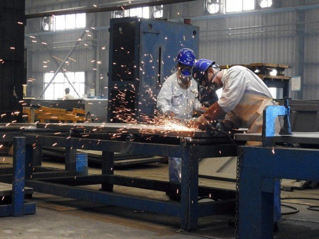 ilo says 70 of workers work in informal sector in pakistan are subject to poor working conditions photo file ilo says 70 of workers work in informal sector in pakistan are subject to poor working conditions photo file