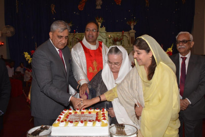 coas joins christian community for christmas celebrations