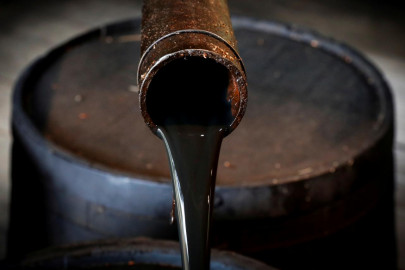 oil rises to 51 after steep slide growth fears weigh