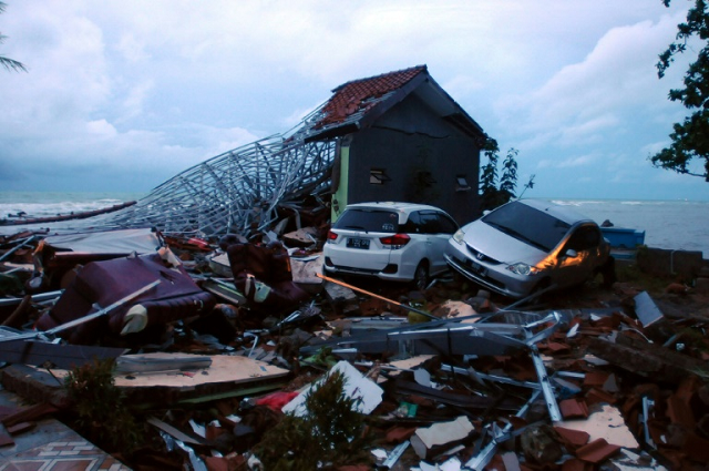 indonesia hikes danger level for deadly tsunami volcano