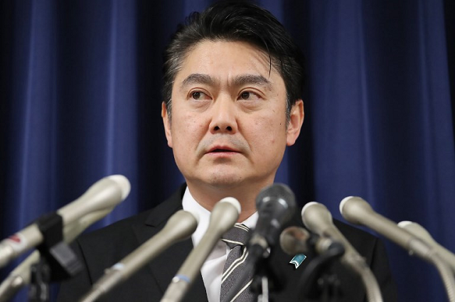 japan 039 s justice minister takashi yamashita speaks during a press conference announcing the hanging of two men convicted of murder at the justice ministry in tokyo on december 27 2018 photo afp japan 039 s justice minister takashi yamashita speaks during a press conference announcing the hanging of two men convicted of murder at the justice ministry in tokyo on december 27 2018 photo afp