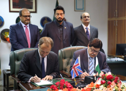uk pakistan sign prisoner swap treaty uk pakistan sign prisoner swap treaty