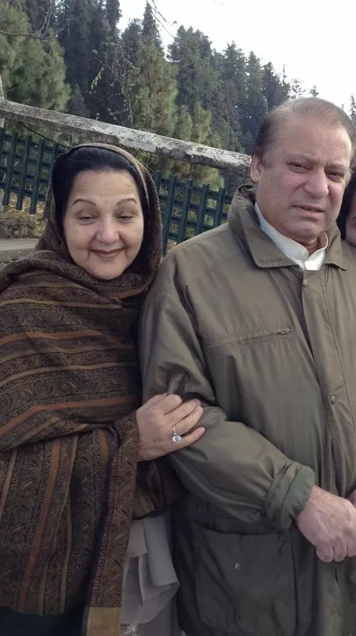 nawaz sharif with his late wife kusloom nawaz photo maryam nawaz nawaz sharif with his late wife kusloom nawaz photo maryam nawaz