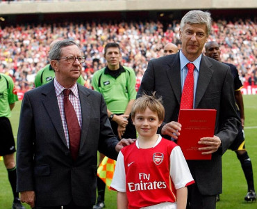 arsenal chairman responsible for hiring wenger dies arsenal chairman responsible for hiring wenger dies