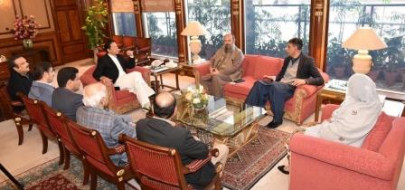 cm takes up job quota issue with pm imran