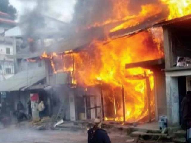 over 200 shops gutted in bahawalpur blaze
