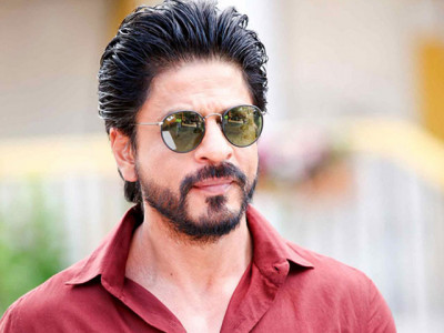 srk joins billionaires club
