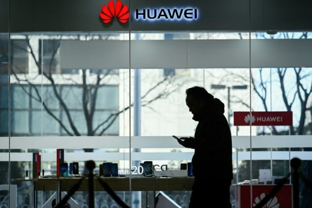 surge of patriotism begins after huawei cfo 039 s detention in canada photo online surge of patriotism begins after huawei cfo 039 s detention in canada photo online