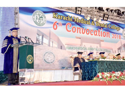 dr arif alvi confers degrees on kmdc graduates
