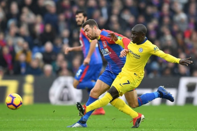 kante strike gives chelsea 1 0 win at crystal palace