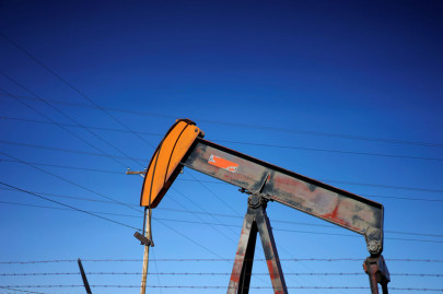 oversupply faltering growth to weigh on oil prices in 2019 oversupply faltering growth to weigh on oil prices in 2019