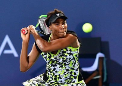 venus wins three set thriller against azarenka