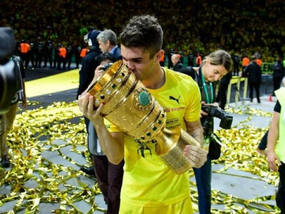 chelsea sign christian pulisic from dortmund chelsea sign christian pulisic from dortmund
