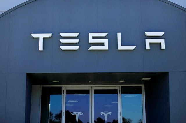 a tesla sales and service center is shown in costa mesa california us june 28 2018 photo reuters a tesla sales and service center is shown in costa mesa california us june 28 2018 photo reuters