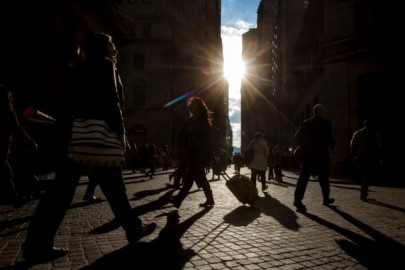 us job creation rockets despite financial market slump us job creation rockets despite financial market slump