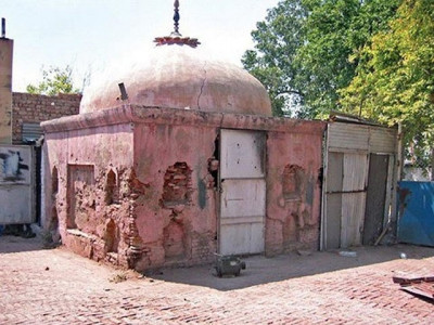 k p govt declares peshawar s panj tirath as heritage site