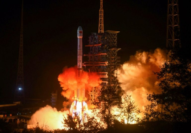 a chinese long march 3b rocket lifting off on december 8 2018 carrying a rover that landed on the dark side of the moon photo afp a chinese long march 3b rocket lifting off on december 8 2018 carrying a rover that landed on the dark side of the moon photo afp