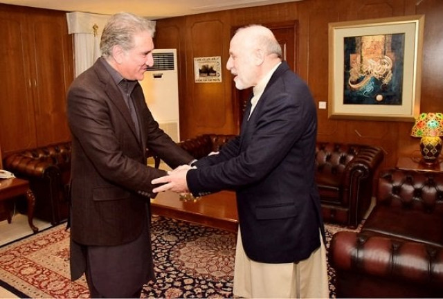 afghan envoy calls on fm shah mehmood qureshi photo nni