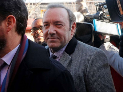 kevin spacey denies indecent assault in groping case kevin spacey denies indecent assault in groping case