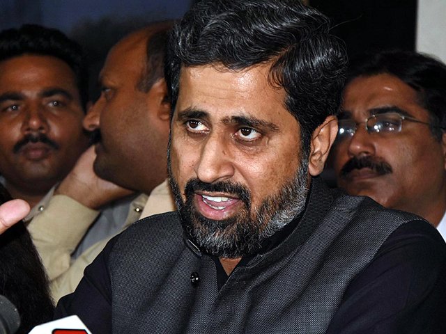 punjab information minister annoyed by a journalist s question on pti govt s performance photo file