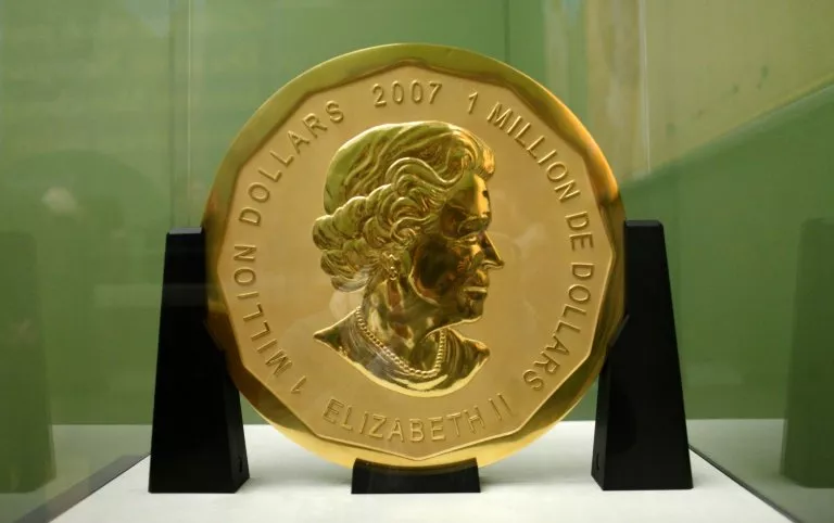 police have found no trace of the 100 kg 220 lb canadian coin since the elaborate 2017 late night heist at berlin 039 s bode museum photo afp police have found no trace of the 100 kg 220 lb canadian coin since the elaborate 2017 late night heist at berlin 039 s bode museum photo afp
