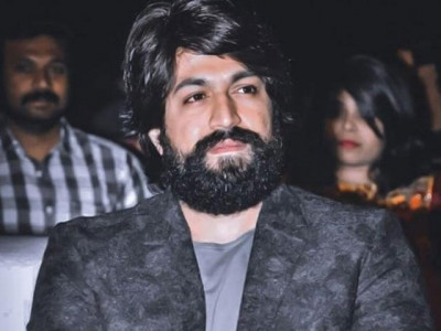 fan in india sets himself on fire after failing to meet favourite actor fan in india sets himself on fire after failing to meet favourite actor