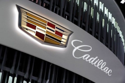 gm s cadillac will introduce ev in fight against tesla gm s cadillac will introduce ev in fight against tesla