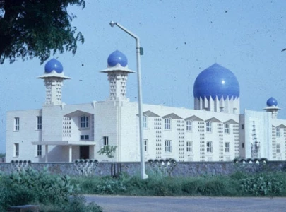 pakistan issues visas to indian hindu pilgrims for visit to shadani darbar pakistan issues visas to indian hindu pilgrims for visit to shadani darbar