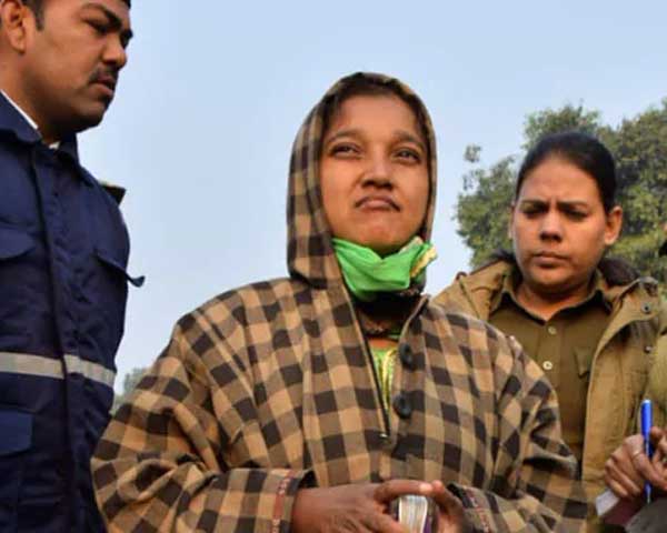 indian woman raises pro pakistan slogans during republic day rehearsal in new delhi